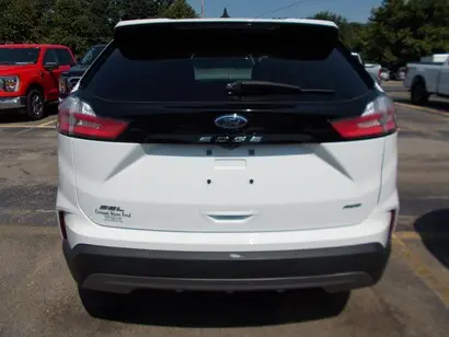 2024 Ford Edge SEL AWD photo 3