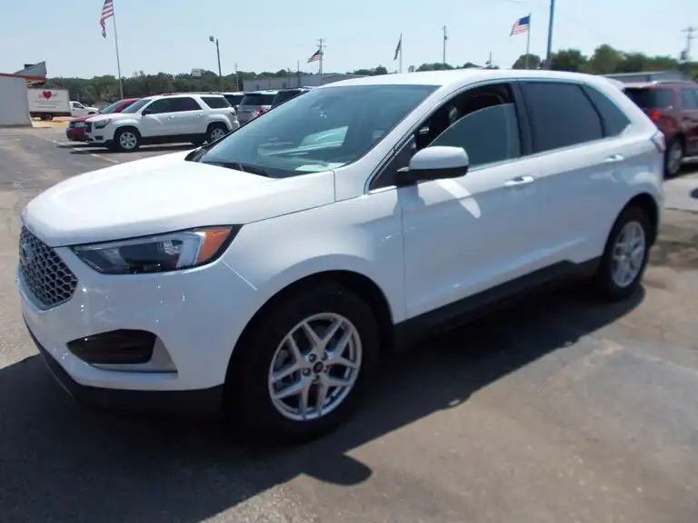 2024 Ford Edge SEL AWD's photo