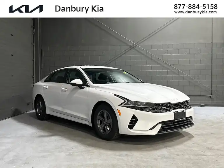 2023 Kia Optima LXS FWD's photo