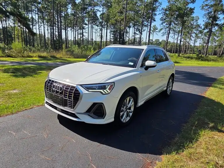 2025 Audi Q3 45 TFSI S Line Premium quattro's photo