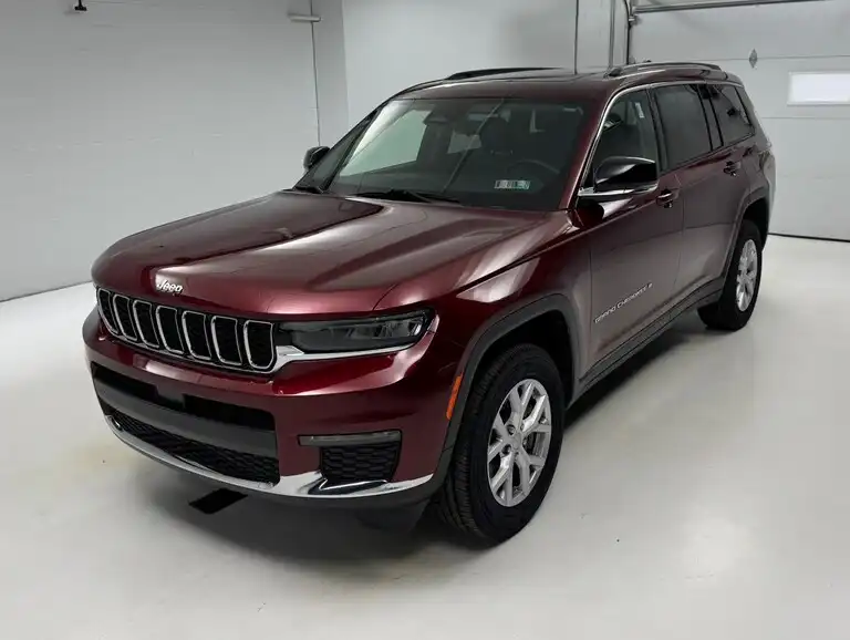 2022 Jeep Grand Cherokee L Limited 4x4's photo