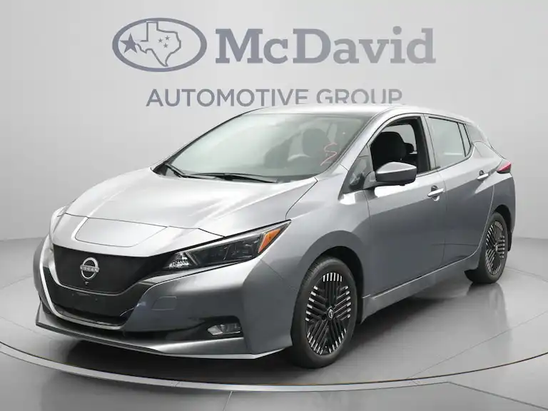 2023 Nissan Leaf SV Plus's photo