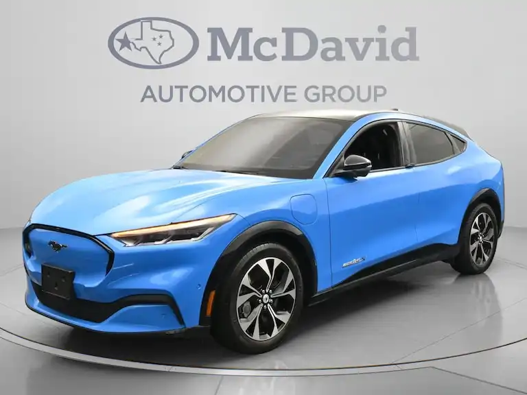 2023 Ford Mustang-Mach-e Premium's photo