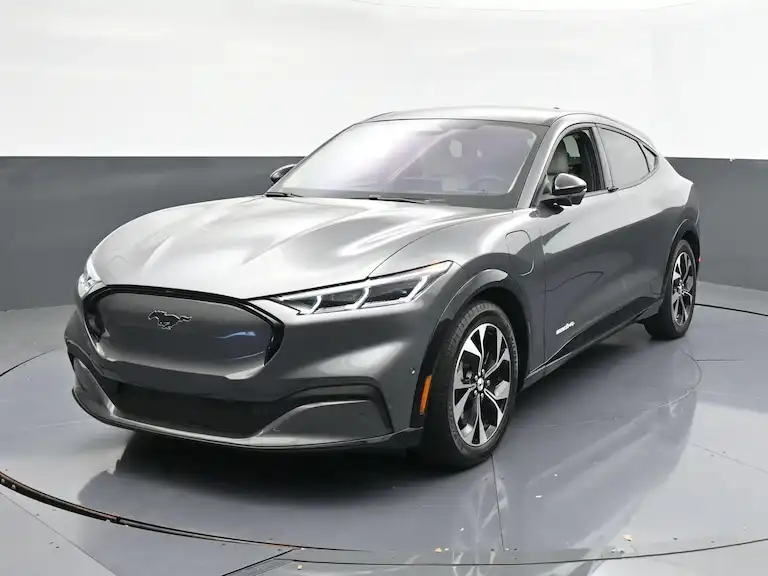 2023 Ford Mustang-Mach-e Premium's photo