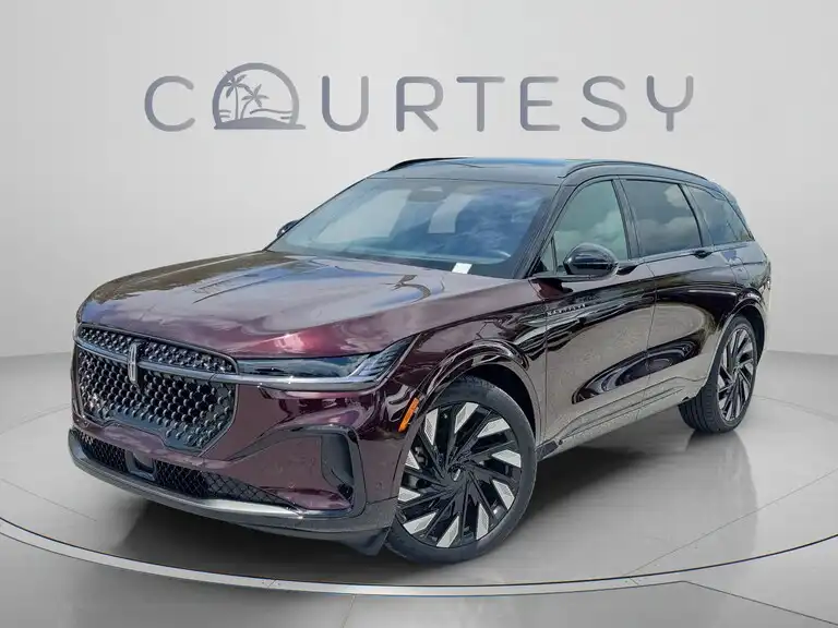 2024 Lincoln Nautilus Reserve AWD's photo