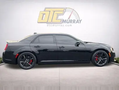 2023 Chrysler 300 C photo 5