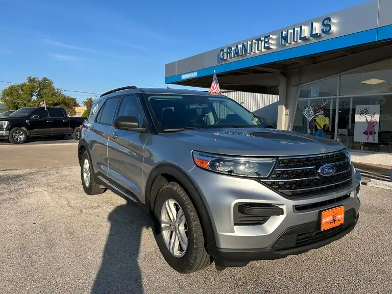 2020 Ford Explorer XLT RWD's photo