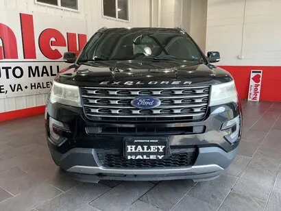 2017 Ford Explorer XLT 4WD photo 3