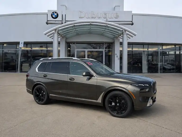 2027 BMW X7 xDrive40i's photo