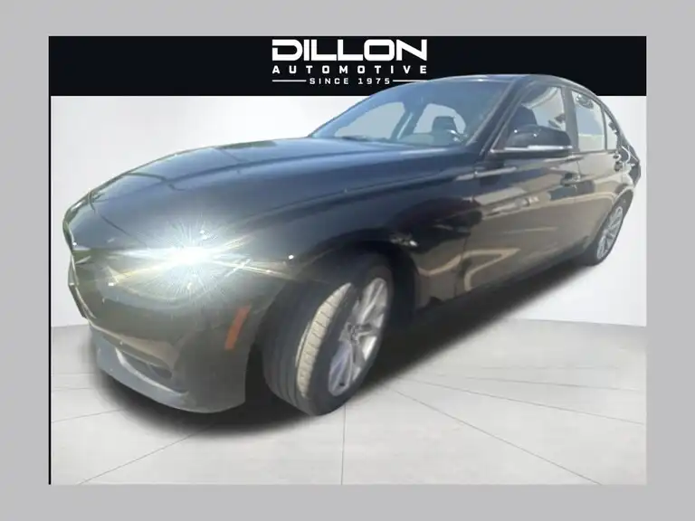 2016 BMW 3 Series 320i xDrive Sedan's photo