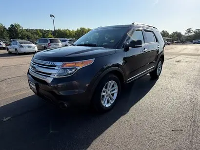 2015 Ford Explorer XLT photo 3
