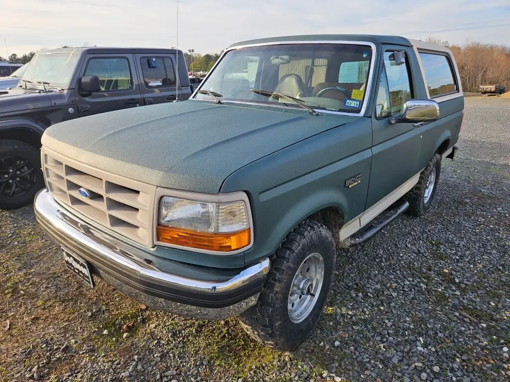 1993 Ford Bronco undefined photo 1