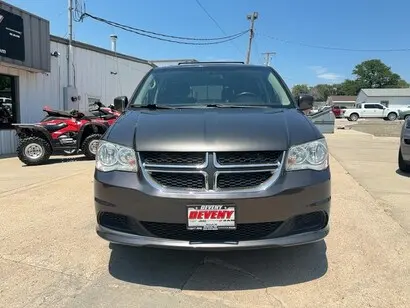 2016 Dodge Grand Caravan SXT photo 3