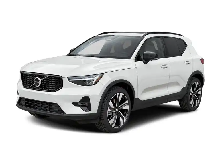 2026 Volvo XC40 B4 Core Dark FWD's photo