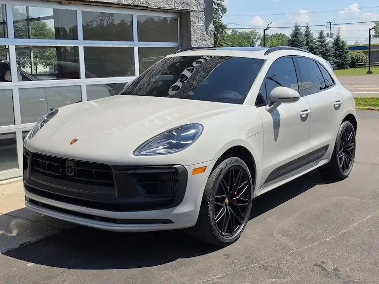 2023 Porsche Macan GTS's photo