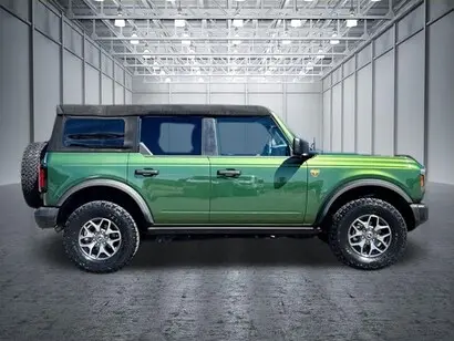 2023 Ford Bronco Badlands 4x4 photo 5