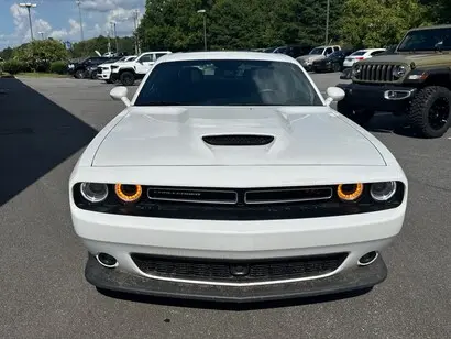 2023 Dodge Challenger R/T photo 2