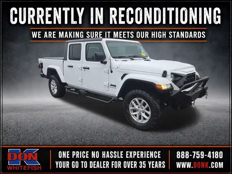 2023 Jeep Gladiator Sport S's photo
