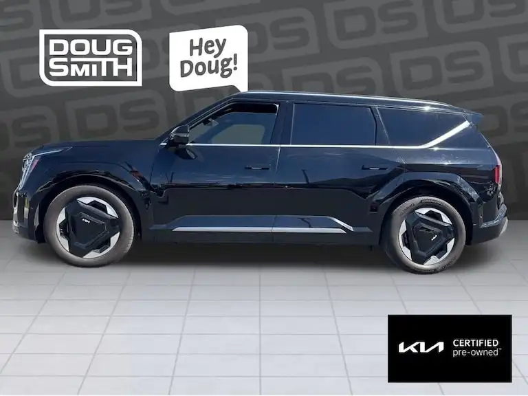 2024 Kia EV9 Land AWD's photo