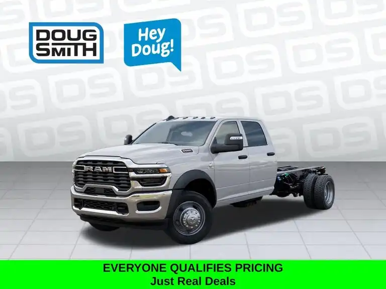 2026 RAM 5500 Big Horn 4X4 Crew Cab DRW 197" WB's photo