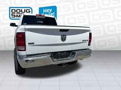 2011 RAM 2500 SLT 4X4 Crew Cab SWB photo 5