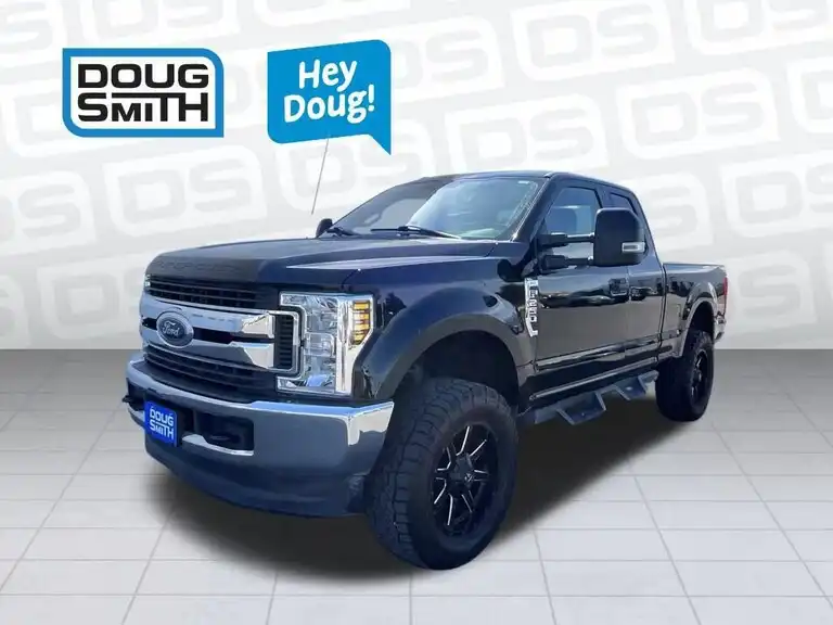 2018 Ford F-250 XLT 4WD SuperCab 8' Box's photo