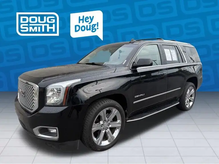 2017 GMC Yukon 4WD Denali's photo