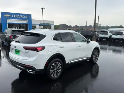 2025 Buick Envision Preferred AWD photo 3