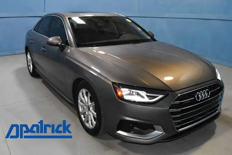 2021 Audi A4 40 quattro S tronic Premium's photo