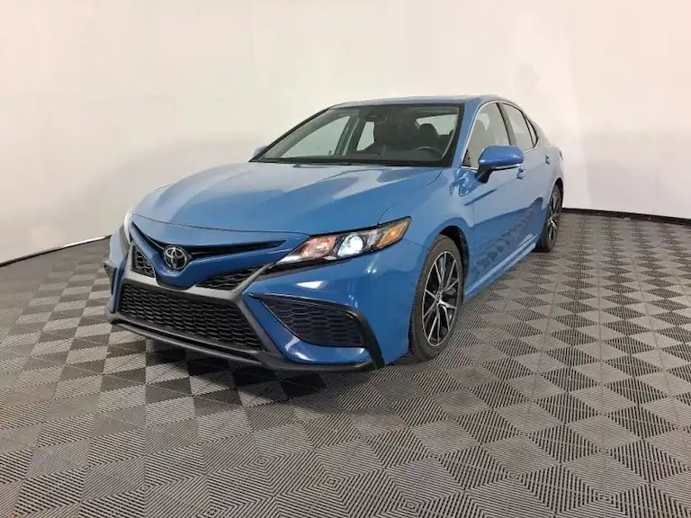 2024 Toyota Camry SE AWD's photo