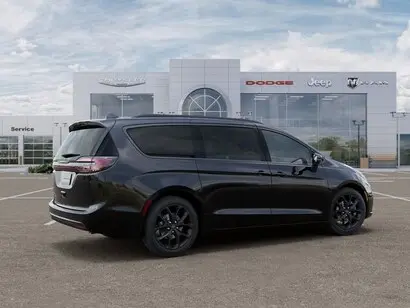 2026 Chrysler Pacifica Select photo 4