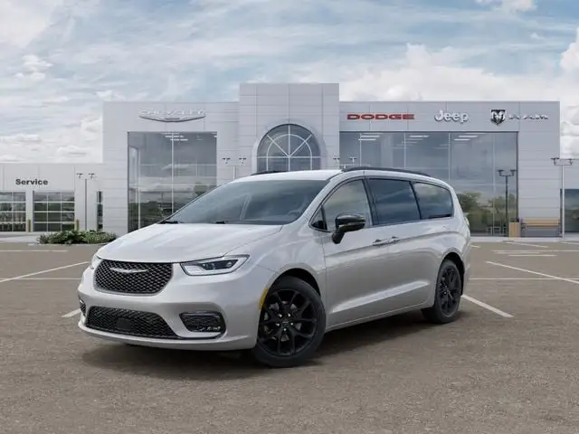 2026 Chrysler Pacifica Select photo 1