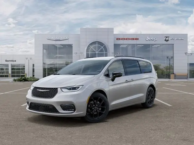 2026 Chrysler Pacifica Select photo 1