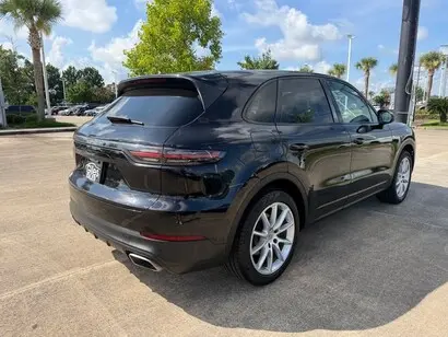 2019 Porsche Cayenne Base photo 5