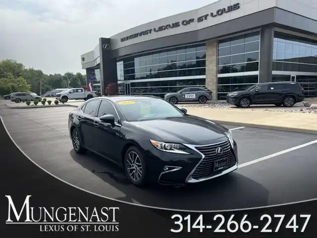 2017 Lexus ES 350 350's photo
