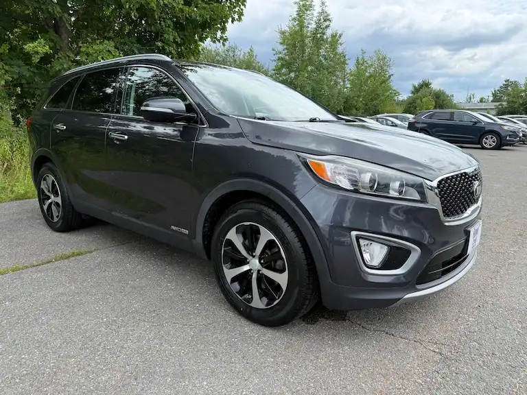 2017 Kia Sorento EX V6 AT 4WD's photo