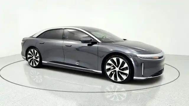 2023 Lucid Air Touring's photo