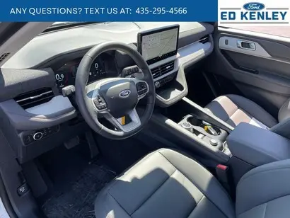 2026 Ford Explorer Active 4WD photo 4