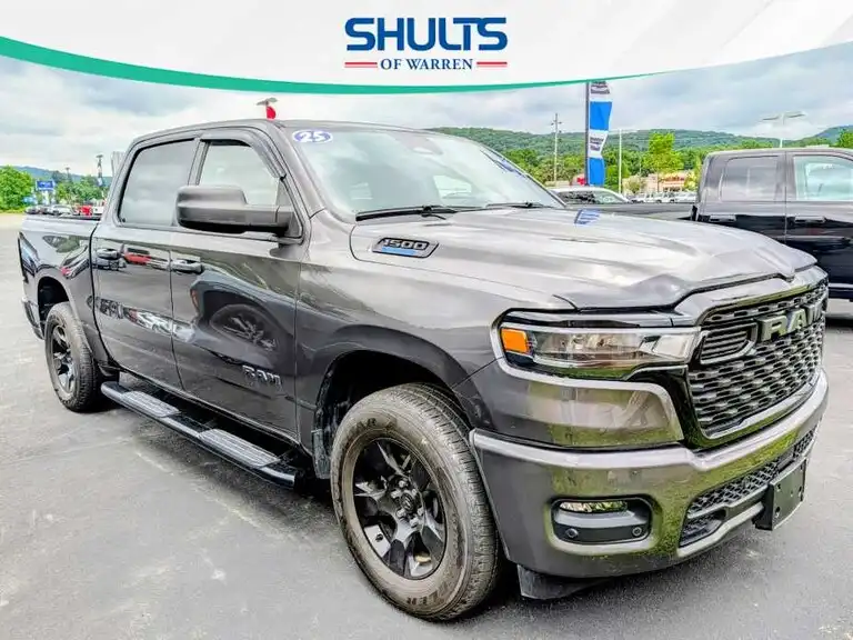 2025 RAM 1500 Tradesman 4x4 Crew Cab 5'7's photo