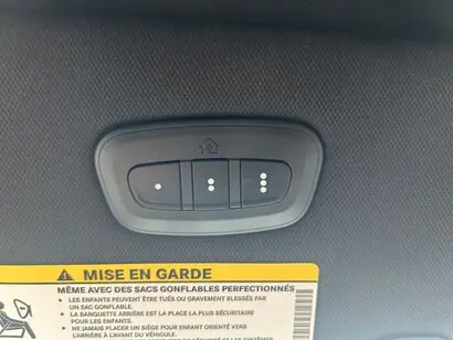 2025 Chrysler Pacifica Select photo 5