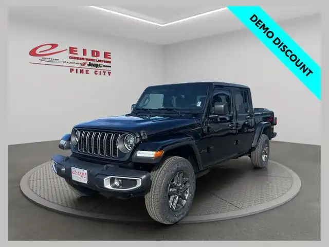 2026 Jeep Gladiator Sport S Auto's photo
