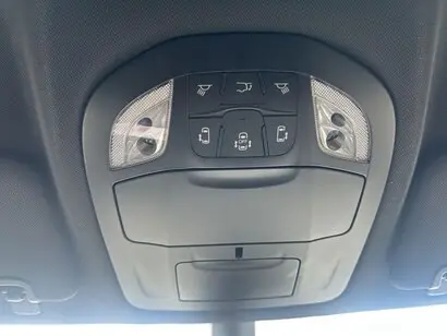 2026 Chrysler Pacifica Select AWD photo 4