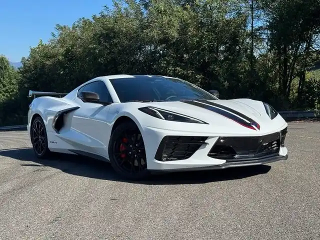 2024 Chevrolet Corvette Stingray Coupe 2LT's photo