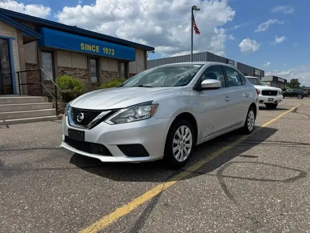 2019 Nissan Sentra S CVT's photo