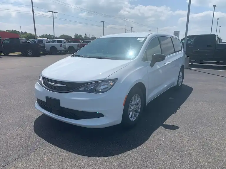 2027 Chrysler Voyager LX's photo