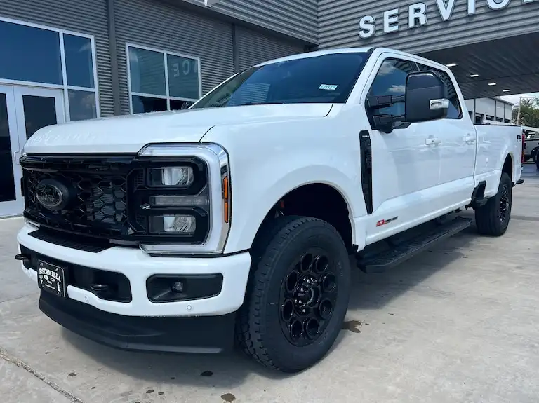 2026 Ford F-350 Lariat 4WD Crew Cab SRW 8' Box's photo