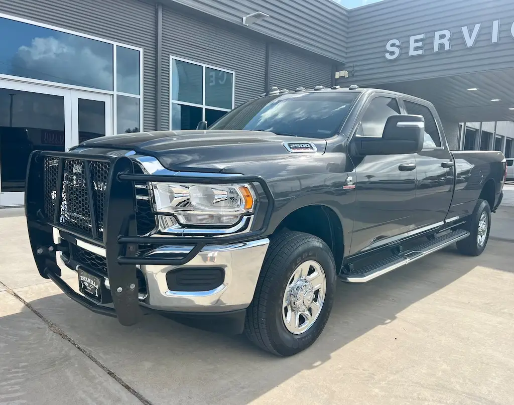 2024 RAM 2500 Tradesman 4WD Crew Cab LWB photo 1