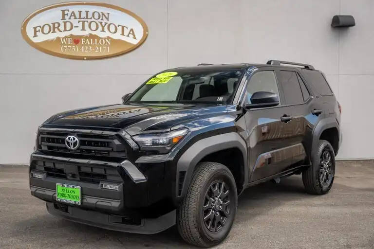 2026 Toyota 4Runner SR5 4WD's photo