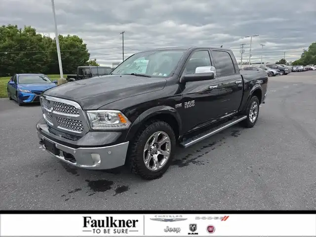 2017 RAM 1500 Laramie 4x4 Crew Cab 5'7's photo