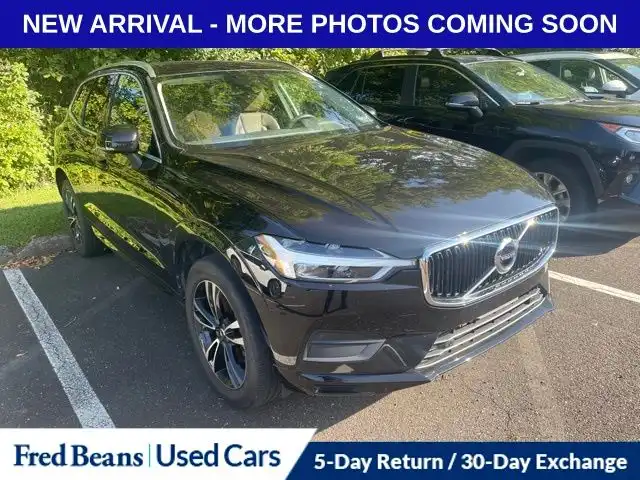 2020 Volvo XC60 T5 Momentum AWD's photo